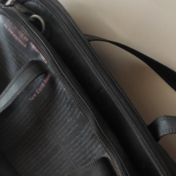 Baggit office/laptop bag - Picture 5 of 9